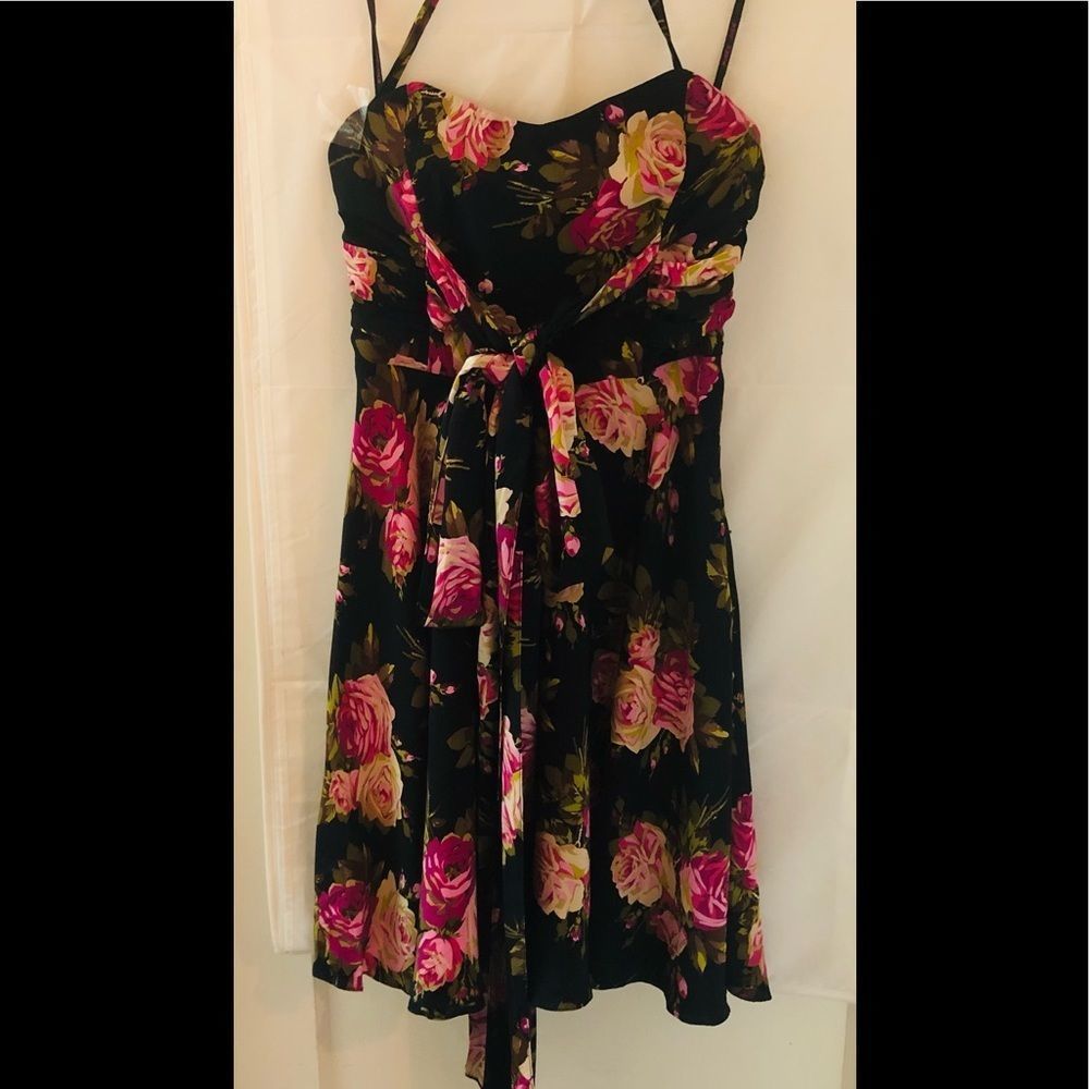 *Betsey Johnson* Rare, floral satin dress, size 8. Great condition!!